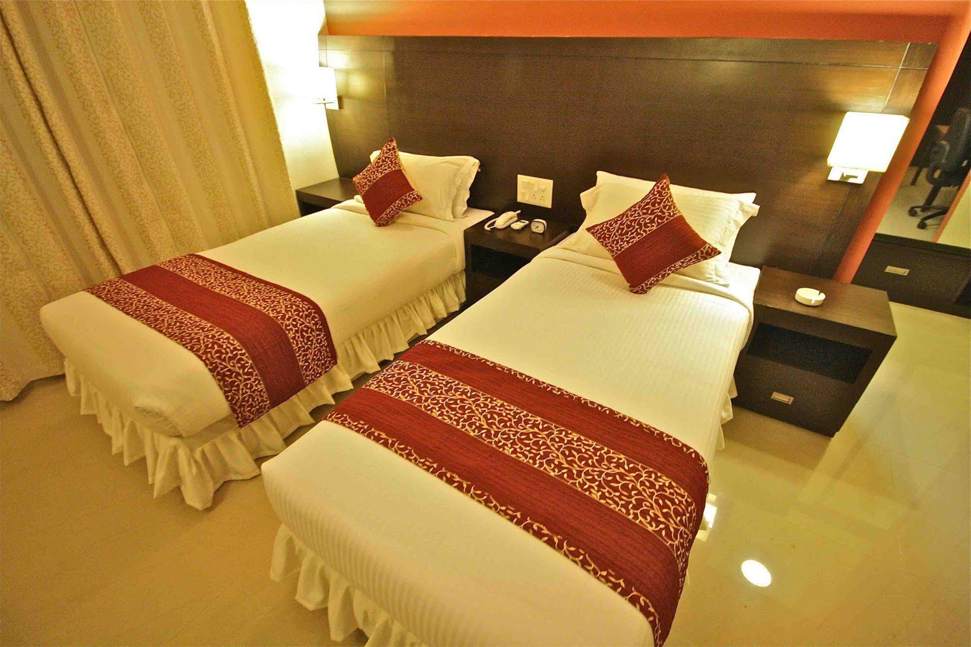 Treebo Trend Sterling Suites Inn Bengaluru Kültér fotó