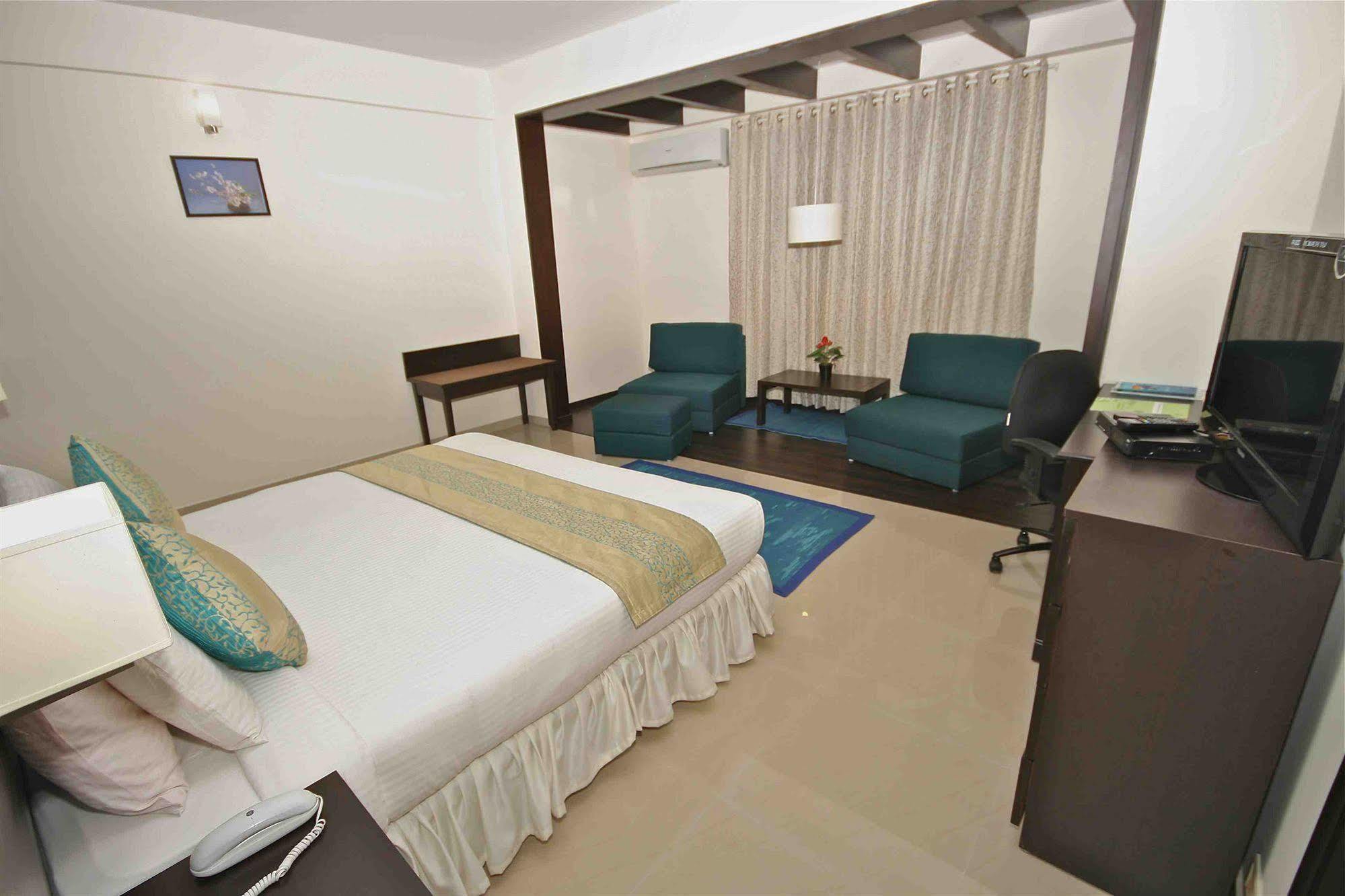 Treebo Trend Sterling Suites Inn Bengaluru Kültér fotó