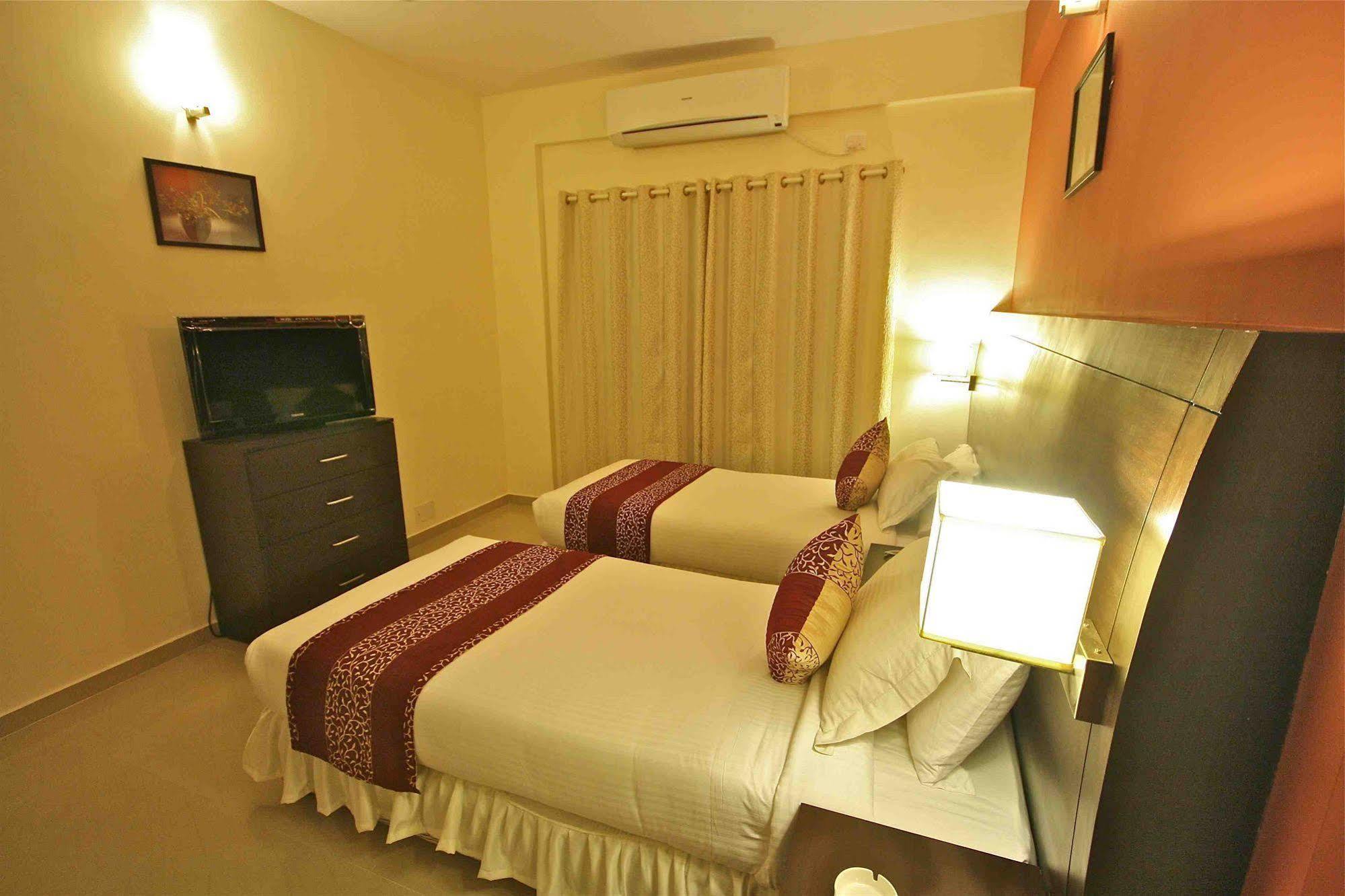 Treebo Trend Sterling Suites Inn Bengaluru Kültér fotó